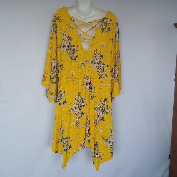 Torrid Sz 4 4X 26 Yellow Strappy SS Sharkbite Baby Doll Challis Dress Floral New - Picture 2 of 4